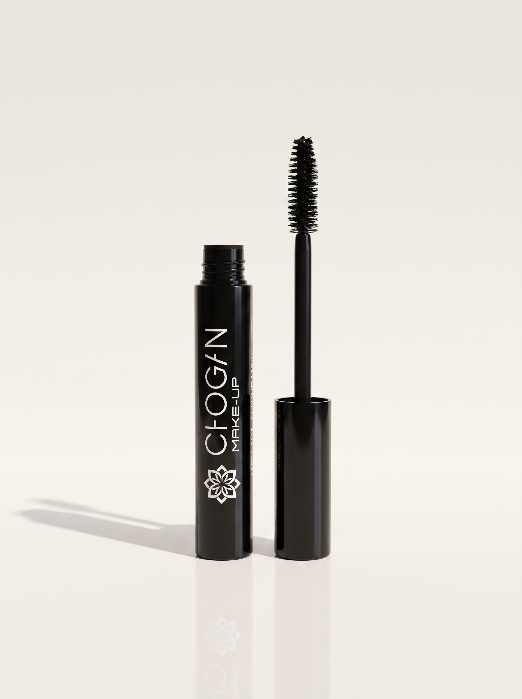 CHOGAN MAKE-UP Mascara für maximale Länge und Definition